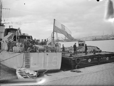 ORP „Krakowiak” w porcie